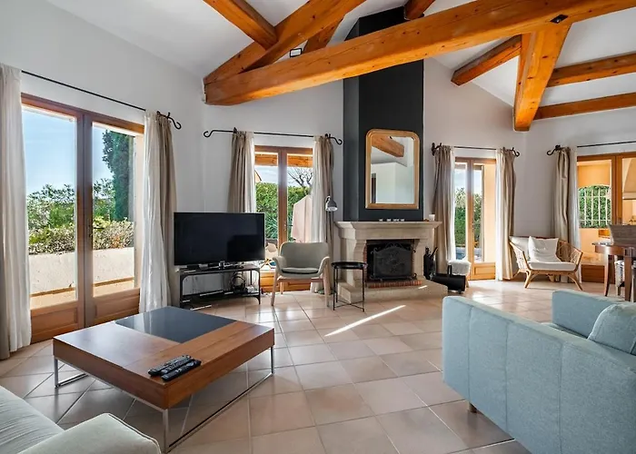 L'escale Des Golfs 别墅 *